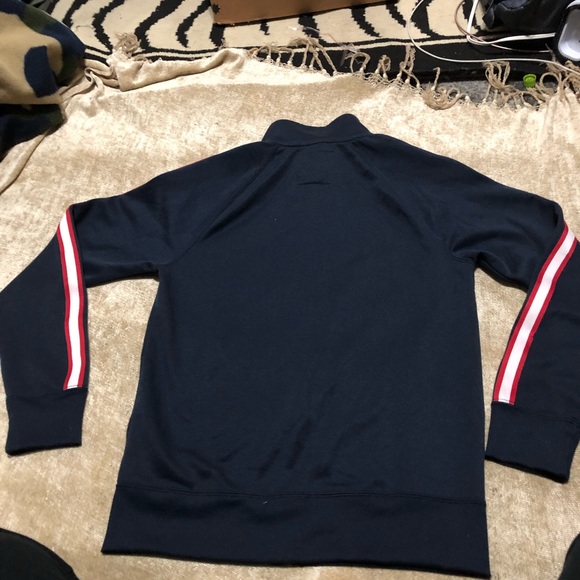 Sweater - Picture 3 of 5